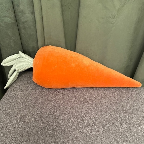 Stuffed CARROT Pillow - Picture 1 of 7